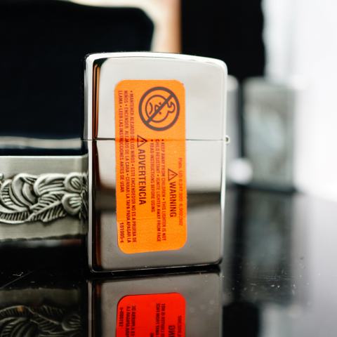 Zippo Đen bóng Liimited Edition 65 năm (1949-2014)