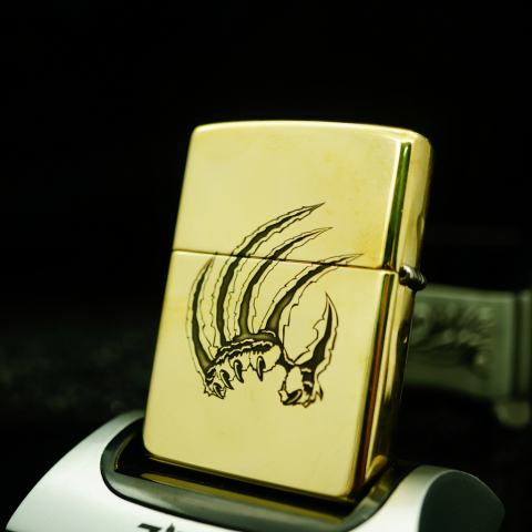 Zippo Đồng bóng khắc Chúa Tể bản Limited