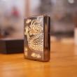 Zippo khắc rồng mạ vàng mầu đen