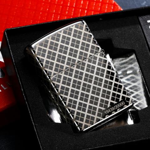 Zippo Kỷ Niêm Chiếc Thứ 600 Triệu Bộ Sưu Tập