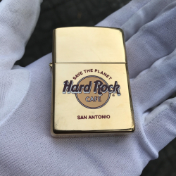Zippo màu vàng logo Hard rock sản xuất năm 1999 (cái) - Mã SP: ZPC3223 
