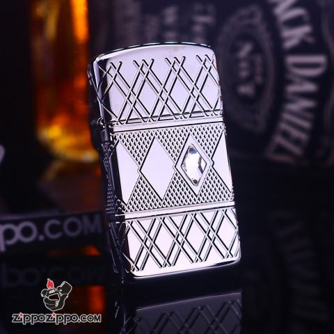 Zippo Slim Armor họa tiết kim cương gằn viên pha lê trắng