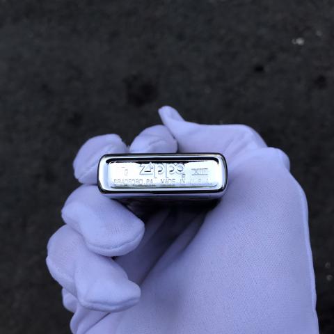 Zippo tem USA 32 LOVE năm 1997 (cái)