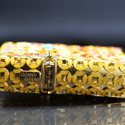 Zippo xuất Nhật Bọc Vàng Ốp Ngọc Chủ Đề Trâu Thần